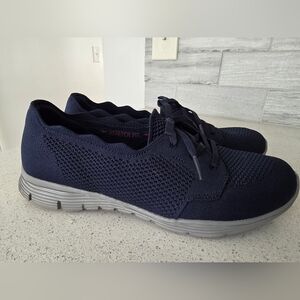 Sketchers Seager Sneaker Scalloped Knit Womens Size 10